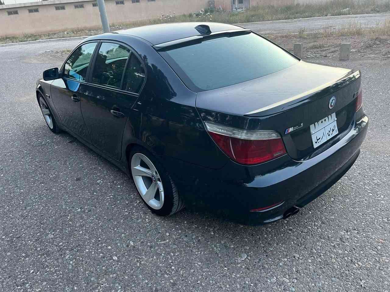 بي ام جاو برو e60موديل ٢٠٠٨فول مواصفات نمونه يه له جواني به شه رتي هه موو شتيك ديفروشم حيزام صبوغه بي دعم و ليداو سياره كه بناوي خومه لسر نيه بلام جيكاي رقم شانسي تقيه و جاكراوه يستا مرور فحص  ناكات سياره كه اوها ديفروشم به اوه ليات به ناوي خومه و سه نه وي خلاص بووه وكاله ش دكم سياره كه واسته يكي ده وي له مرور بس من اوها دفروشم سعرى ٨٤وره قه و مجال محرك صقر نوزل كورت  ***********
