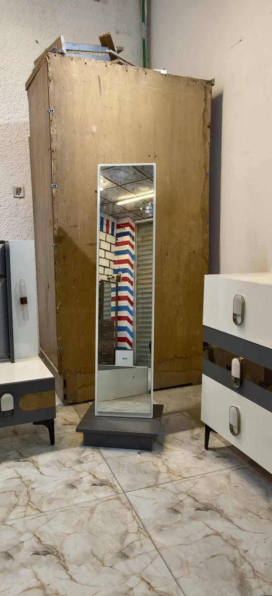 800فول نضافه معه شد ونقل داخل بغداد مجانا للحجز والاستفسار واتس ***********
