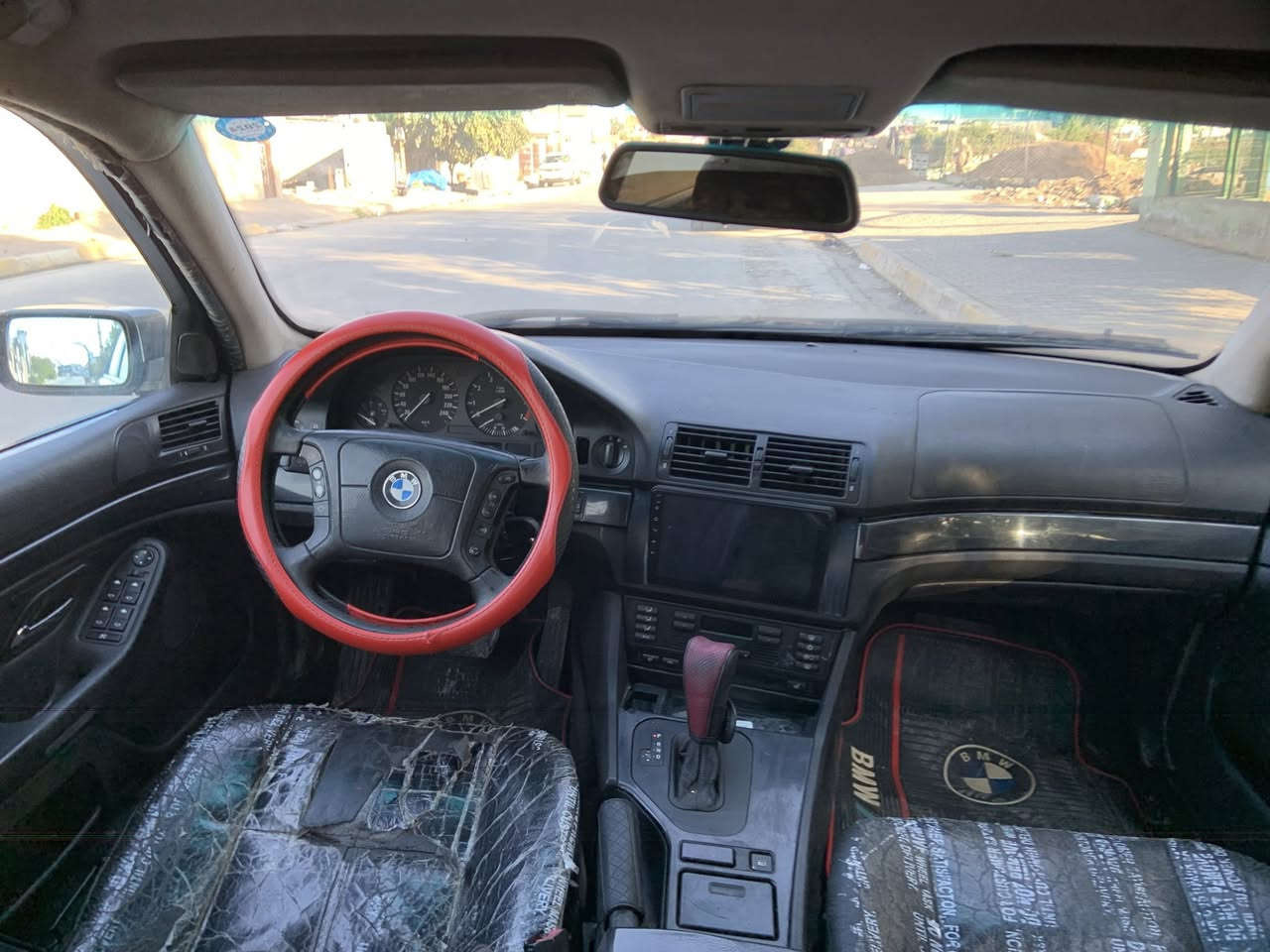 سلام عليكم بي أم موديل ٢٠٠١ رقم أربيل سنويه ٢٧ مكينه بيهه بخار كير او صدر بل شرط سياره جاهزه لل نواقص السعر ٦٠ او بيهه مجال مامتواجد عل فيس :***********
