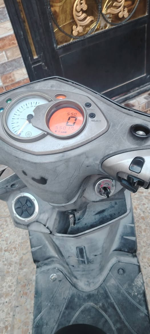 سلام عليكم دراجه سكنس فحل للبيع دراجه حلوه شلعه معدل دراجه بلاديه ختم وحد كهرباءيات شغاله مكاني ام الكبر السعر ٦٥٠وبيها مجال رقم الهاتف ***********
