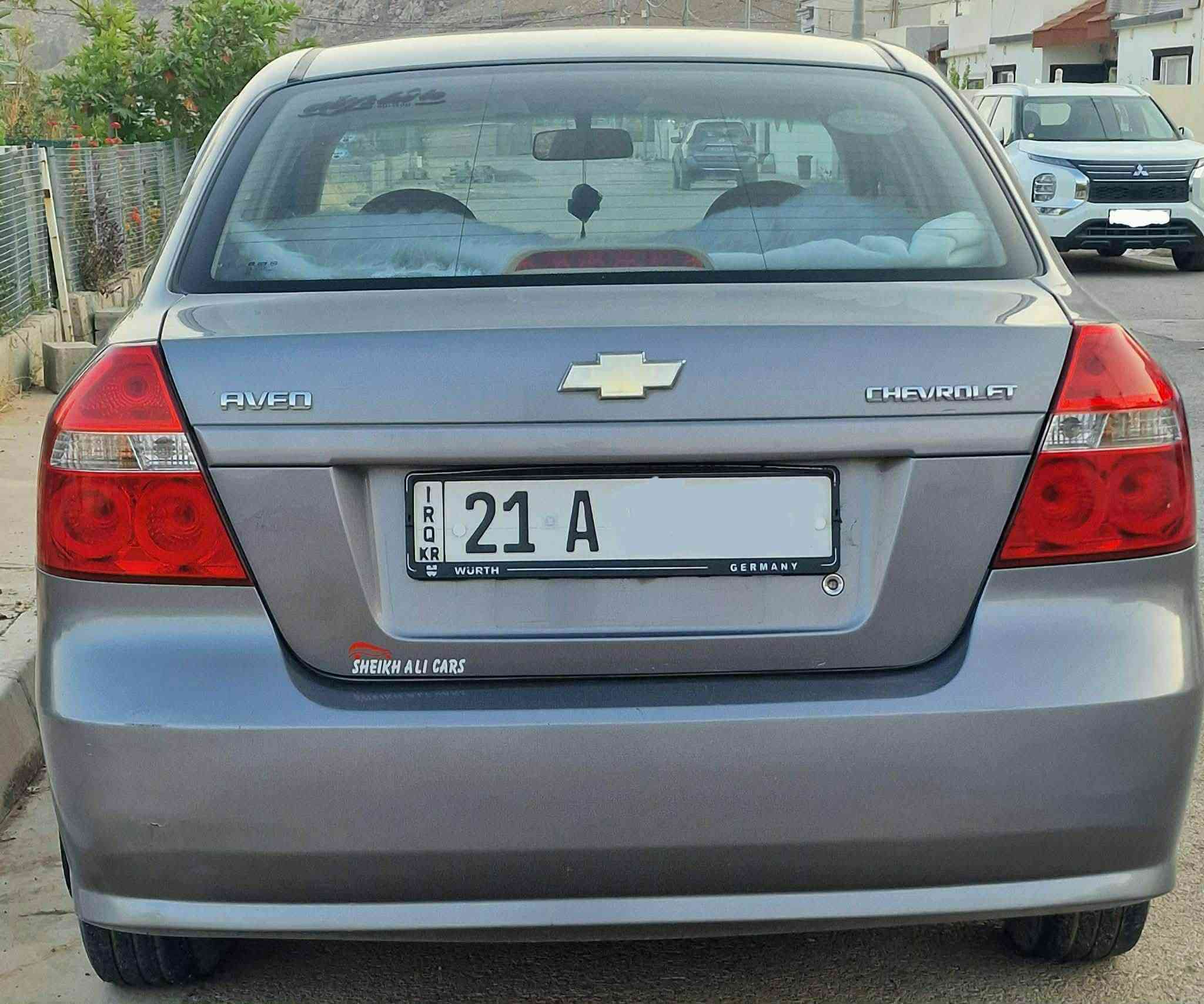 سەرەتا سەلاموعلایکوم هاوڕێیان خۆشەویستان

ئەڤیۆ مۆدێل 2009 رقەم سلێمانی ، سەنەوی
 لەسەر خۆمە، سەیارەیەکی جوان و بێ کێشەیە گێر و مەکینە بەشەرت ، قفڵ مەرکەزی گێر عادی، شەش پارچەی بۆیاغە بێ داعم و لێ دراوی لەسەر ساغایی بۆیاغ کراوە. 56 وەرەقە و مەجال ، شوێن ڕانیە. ***********
