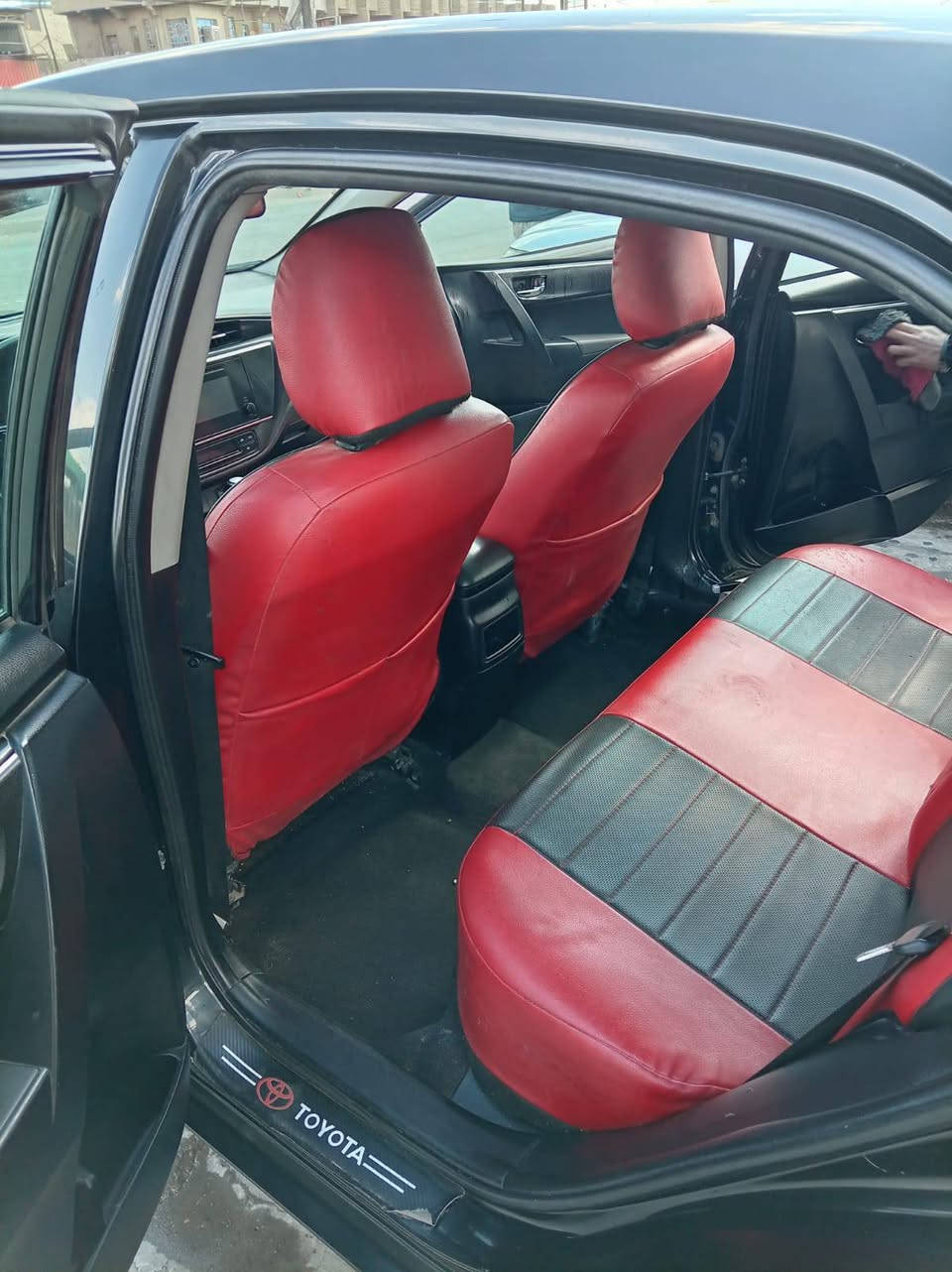 السلام عليكم كورلا للبيع 2018 Le ماشيه 129 بغداد بسمي وارد كندي حادثها دعامية خلفيه بجم كبس بدون ايرباك ولا تبديل  السيارة حلوه ومتصرف عليها ابد تخم تاير  السعر 132 وبيها مجال بسيط مكاني بغداد شهداء العبيدي موبايل ***********
