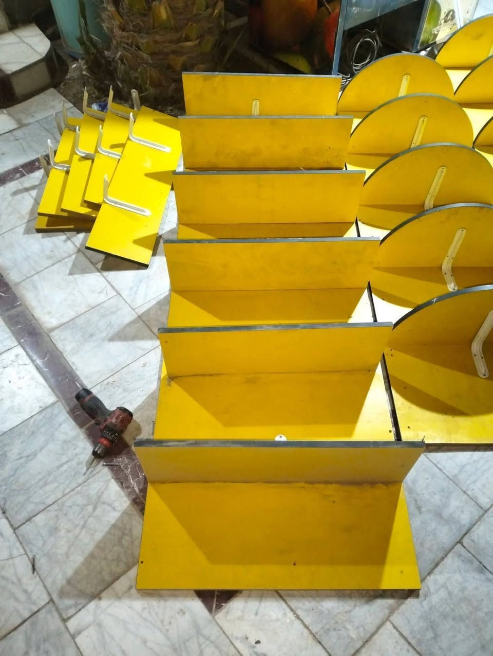 فاترينات تفصال تزكام اخر 9 قطع 
ناصرية مركز *********** واتساب
