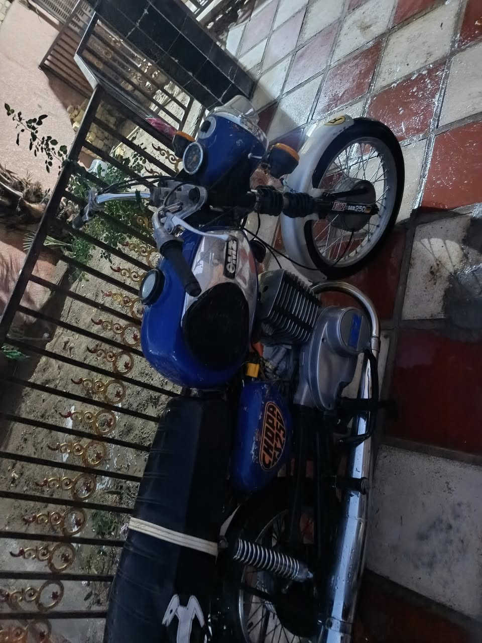 سلام عليكم من رخصت مدير لكروب ماطور81 لبيع رقم وسنويه بلا راعي سايس ٤  بي لحيم  وجوه لكشن ماطور كهرباياته كلهه شغاله شلعه ومعدل خير من الله مكانه بابل ***********
