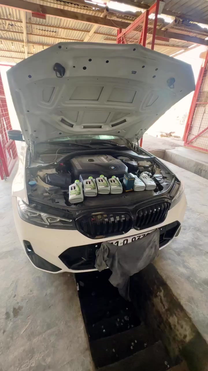 Mobil 1
BMW
 #Oilandgas
***********
