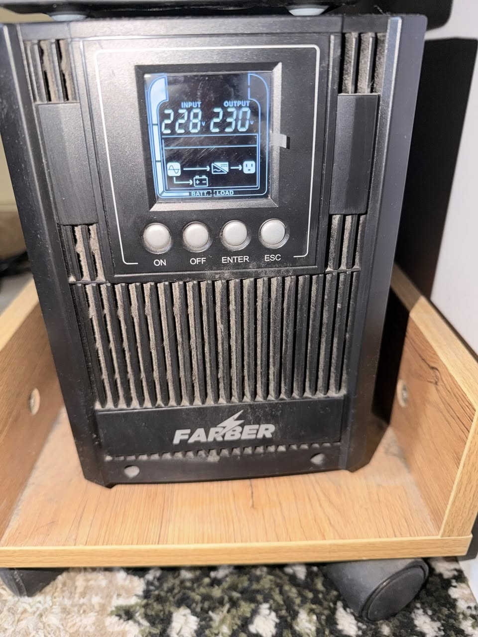 السلام عليكم 
تجميعه gaming او للمونتاج مواصفات عاليه 
مع هديه كرسي gaming 
مع شاشتين 
الاولى  4k 144 hz
الثانيه  full hd 240 hz 
ومواصفات الcase مذكوره بالصور 
مع farber 
السعر 3 مليون و ٦٥٠ الف 
واتساب ***********
