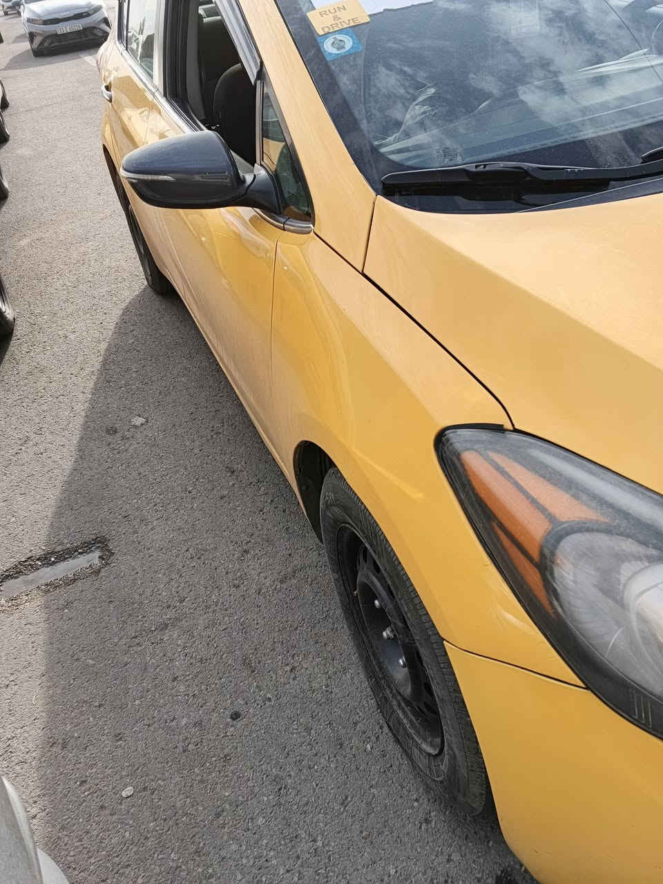 السلام عليكم كيا فورد 2015 وارد امريكي فقط بدون دواخل السياره باسمي جاهزه من كل النقوصات السعر 95 وبيها مجال غير متواجد على الفيس رقم الهاتف،***********
