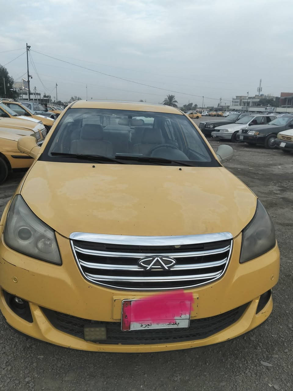 من رخصة الادمن شيري  E5 للبيع موديل 2014 سياره بلادية بيها جوزه بك بالكونترول مال كير محرك بلادي قطره صبغ مابيها بلادية تدفئه تبريد بلادية غير متواجد ع فيس السعر 43 ***********
