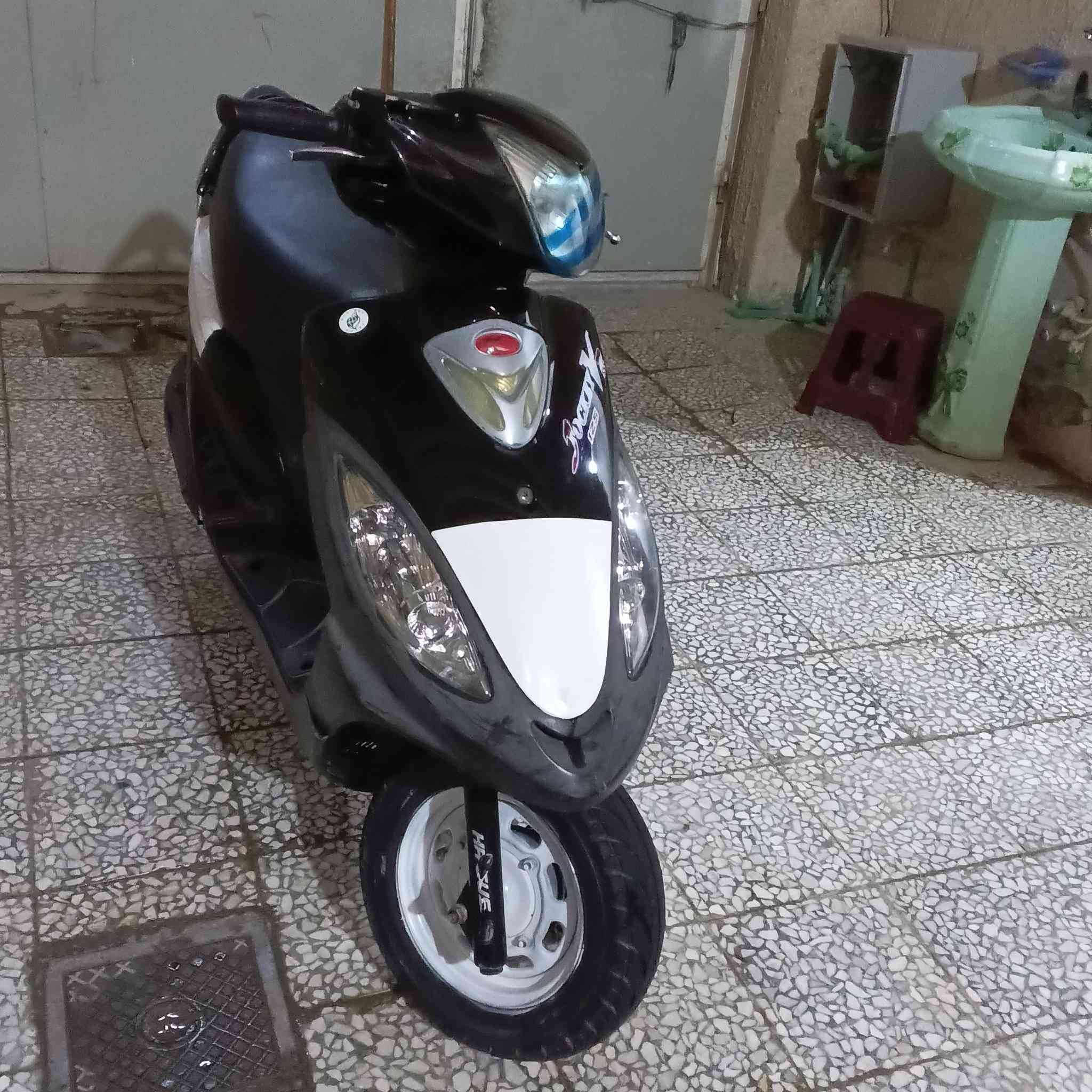 سلام عليكم دراجة كامكو v2نوزل مديل 2012 ماشية 8الف مكفولة كفالة عامة مكاني نجف سعر 650 وبيه مجال رقمي *********** بي واتساب
