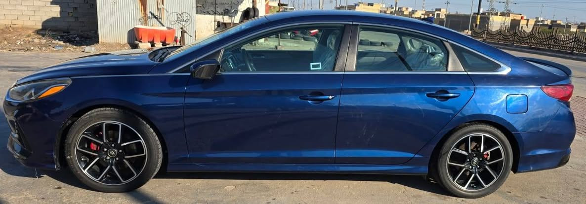 سوناتا 2018
مكينه 2400
السياره ورد  امريكي دون حادث لا غرق كلين مكلف بنشر
مكاني ميسان رقم الهاتف ***********
