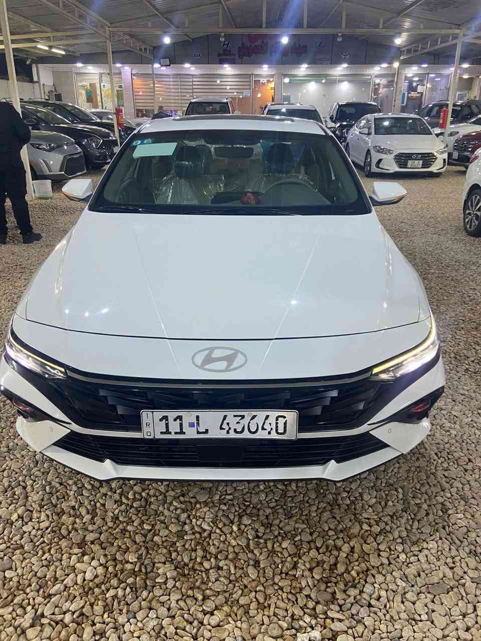 معرض سيد وسام المعموري 
طريق حله نجف   .   السعر 187
ماشيه 20
النترا.    2024    خليجي كوري.   مرقم بغداد انكليزي جديد 

       محرك 2000.    
    
المواصفات فوووول      .  
شاشه ديجتال 
بصمه   
تشغيل عن بعد              
جنطه ذكيه كهربائية            
فتحه سقف                   
محرك 2000.                              
حساس لايت 
حساس خلفي بلادي 
حساس أمامي بلادي 
تبريد قطعتين
كاميرا خلفيه بلادي 
جي بي اس
نضام تشغيل الكاميرات 
شاشه  كبيره اصلي ابل كار بلي 
نضام ترحيب مري شفط
نضام مود درايف إيكو وسبورت و عادي
تحكم ستيرن
5 ويل كب كروم حجم 17
لد امامي نهاري
 شباك نيكل
مانع انزلاق
مانع انحدار 
لايت عدسات زنون 
ايرباكات
جهاز موازنه ABS

للاستفسار الاتصال 

*********** سيد وسام المعموري
