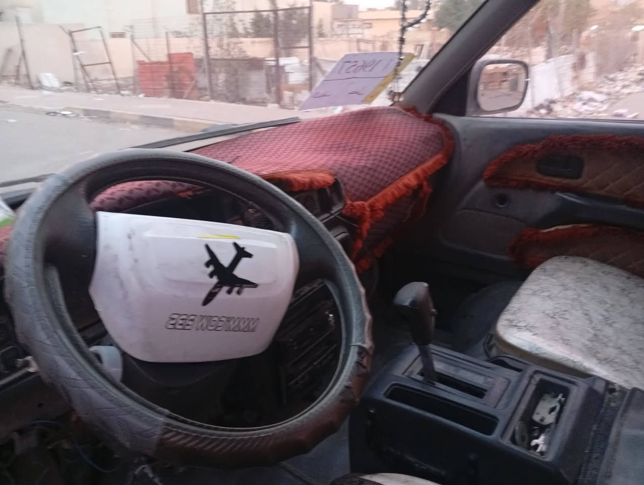 فارة94للبيع كير ومكينة دواخل نظيفة والكشر شوف العين صدر قبل شهر مسوي باقي على ستلام لوحات صاحبهة بنجف عندي وكالة عامة بسمي اني احولك سعر 28مكاني الحسينية ***********
