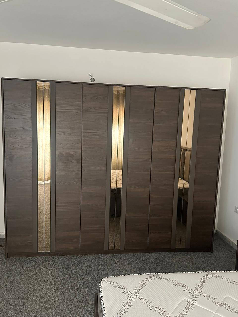 غرفة نوم تركية من هوم سنتر 
مستخدم لفترة قصيرة اخت الجديدة مابيها اي ضرر


**إذا كنت صاحب هذا الإعلان وتريد حذفه لأي سبب، رجاءا أرسل رسالة إلى الدعم الفني**