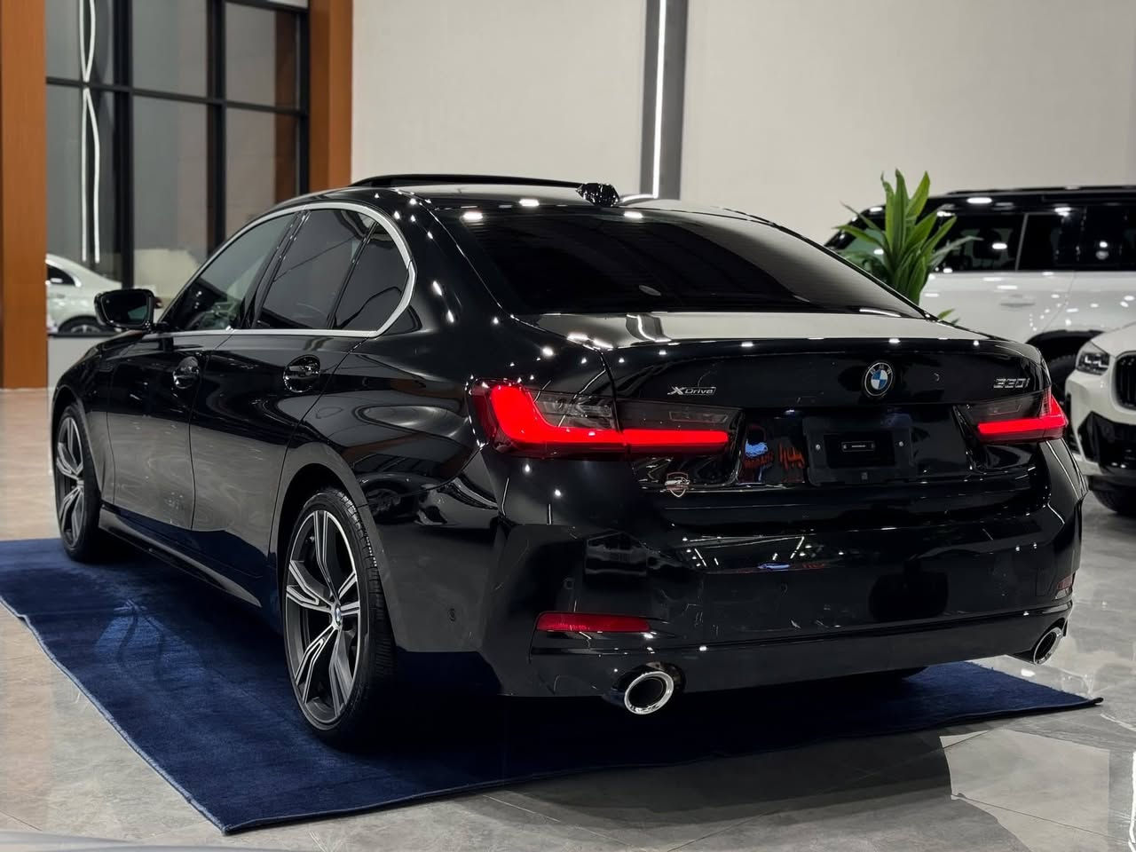 BMW 330i individual
مۆدێل:- 2024
ماوەی رۆیشتن:ـ 16 هەزار مایل
مواسەفات:ـ سلايد_داتاشۆ_ سەماعە هارمان کاردۆن-اوتو بارک _360 ڕادار _5 کامیرە_ناو قەیسی بیلادی-کوشین خەزن  و گەرمى  و جلدـ سندوق شەفت_ناو لید-شەغال-X Drive-
سەیارەکە واردی ئەمریکیە 
بێ بۆیاغ بێ تەعدیل دەعامیش بەشەرت

BMW 330i individual 
موديل:-2024
ماشيه:-16 الف ميل
مواصفات:- سلايد-داتاشو-ئۆتۆ پارک_سماعات هارمان كاردون-رادار 360 - 5 كاميرات-دواخل مشمشي بلادي-كشن تدفئه و خزن-دواخل ليد-صندوق شفط-تشغيل عن بعد- X drive-
سياره بدون صبغ بدون تعديل حتى دعاميات بشرط

تفاصيل اكثر الاتصال علی ارقام التاليه 
***********
*********** 
عنوان:- اربيل منطقة معارض وراء شارع ٤٠م
Shahama erbil cars
