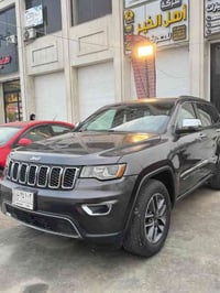 جيب ١٩ لمتدد فول ١/١ ظرر جدا بسيط جاملغ وبنيد بدون دواخل بيها باب كلير...