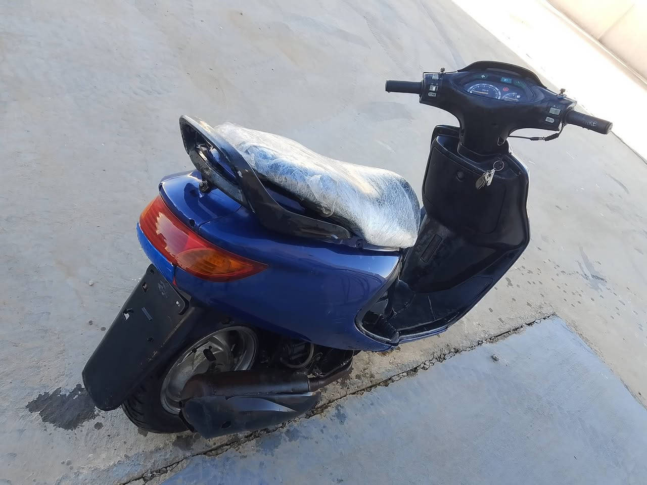 دراجه فراشه للبيع نضيفه مانقصه شي كله شغال  سعره 400 وبيه مجال مكاني كربلاء***********
