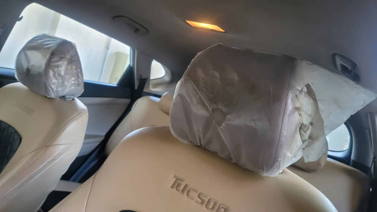 السلام عليكم توكسان للبيع موديل 2016 خليجي صبغ بنيد فقط سونار موجود داخل المنشور رقم بغداد السعر 165
مكلف بل نشر 
***********ديالى بعقوبه
