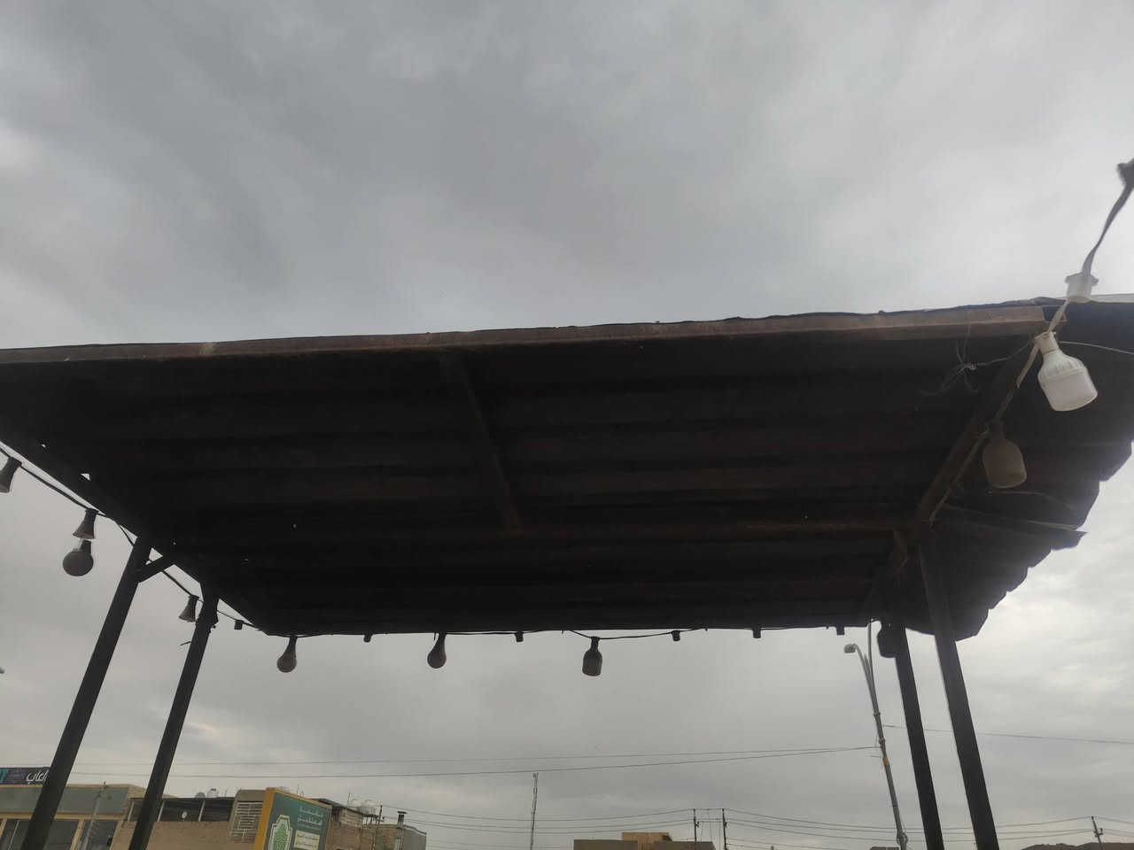 منقله تسكام نظيف وياها ميز حديد وبكره تغليف الطعام للبيع السعر كلهن 225 وبيهن مجال
 مكانهن الحله رقم الهاتف ‏‪0782 482 3670‬‏
