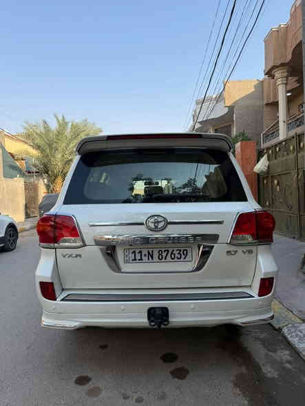 سيارة لاندكروز مكفولة
سياره لاندكروز موديل ١٣ مكفوله كفاله عامه٨ سلندر ٤٦٠٠ 
مواصفات VXR سنوية بإسمي تحويل مباشر
السعر ٣٨  وبيه مجال العنوان فلوجه 
*********** 
***********
