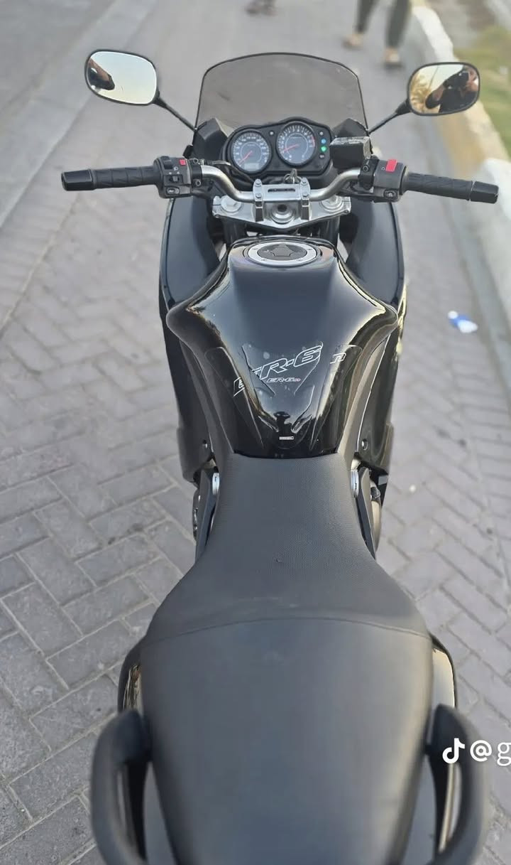 السلام عليكم  كاوسكي موديل 2014 نوع ER-6f محرك 650 كفالة عامة من كلشي العنوان بغداد السعر 28 ورقة وبيه مجال للشراي شي بسيط  الستفسار ***********
