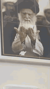 بيت للبيع • حي الصدرين • ٢٢٠م