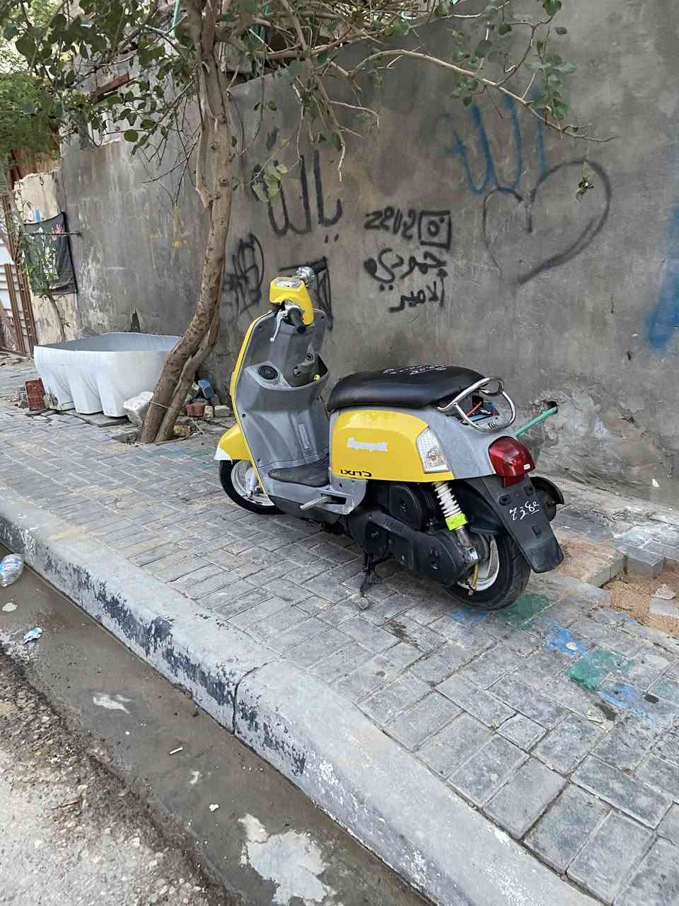 درأجـة بوليسً كإبريترَ فقط نقص قبق باتري وكتف أشراره +سرعة ومعدل فول تخبل أسعر900الف وبيه مجال قليل مكان بصره القبلة رقم الهاتف ***********/♥️🤭
