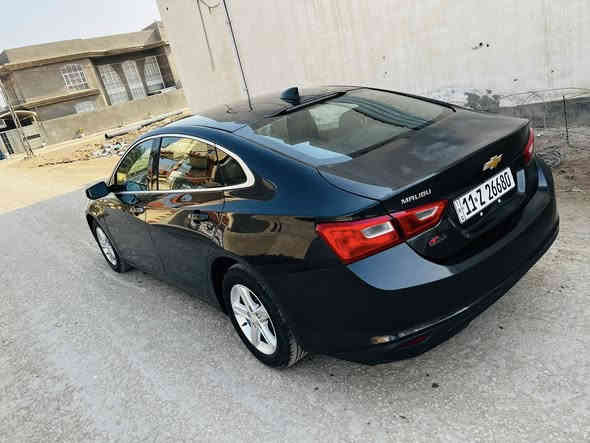 السلام عليكم 
ماليبو موديل ٢٠٢٣ 
رقم بغداد دولي
السيارة ماشية 60
بيه جاملغات ثنين سرقه فقط
نظام ABS 
محرك 1500 تيربو 
مانع انزلاق TCS 
مثبت سرعة 
حساسات  خلفيه
بصمة تشغيل 
بصمة ابواب 
سايد بريك دكمة
نظام فحص ضغط الإطارات 
كامرة خلفية 
شاشة 8 بوصة لمس 
شاشة تدعم اندرويد اوتو
شاشة تدعم ابل كار بلي 
السيارة جاهزة من كلشي ترايها حلو محرك وكير بلادي مكفول
الستفسار ‭0774 849 0477‬
