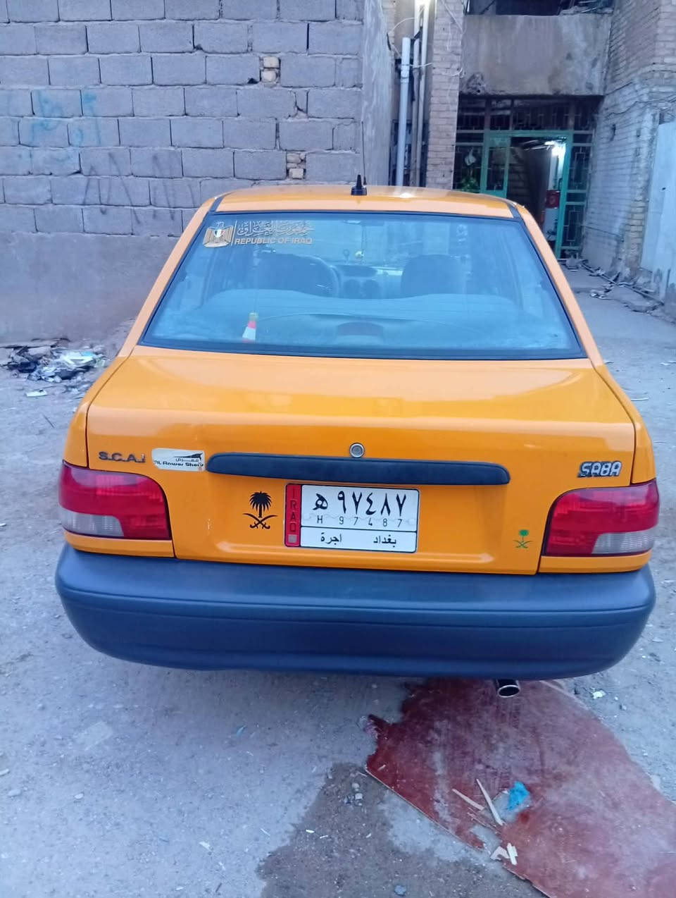 السلام عليكم عندي سايبه 18 سياره نضيفه جدا بدون ضربه بارد الباب الخلفي رقم بغداد تحويل مباشر تخم تايرات جدد مكينه كير تبريد خير من الله مكان كوت مركز مدينه للستفسار ***********
