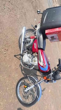 دراجه نامه امتياز للبيع موديل 21 دراجه كلها جاهزه تايرات كهربائيات كلج...