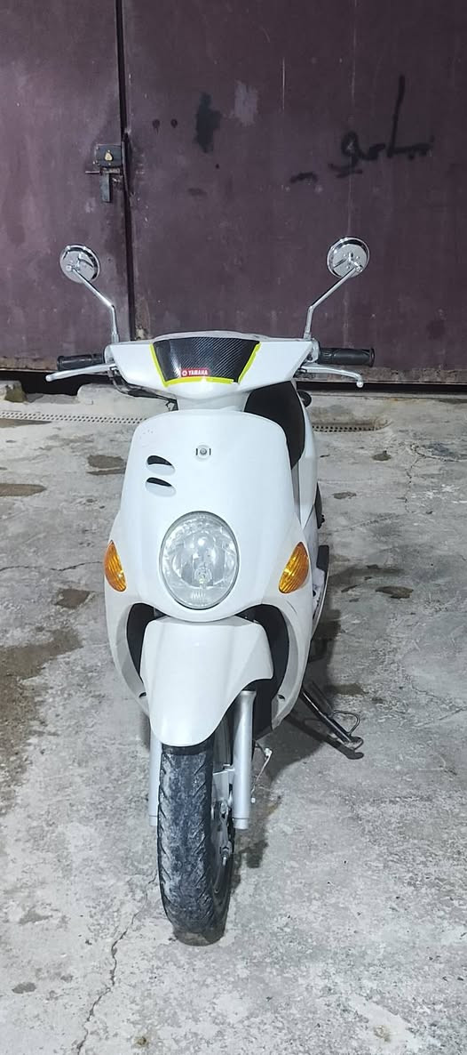 سلام عليكم فله للبيع 2010صار شهر من طلعت من الرمبه دراجه مكفوله سعر مليون وميه. استفسار ***********.
