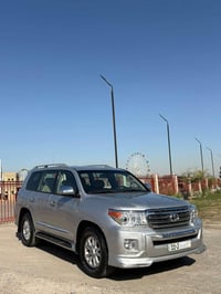 لاندكروز GXR • ٢٠١٠ • بدون صبغ