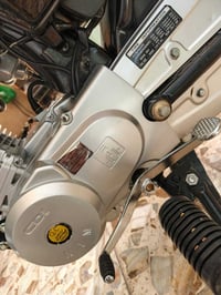 دراجه نامه موديل ٢٥  جديده قبل شهر مشتريه من المعرض اوراقه باسمي كامله...