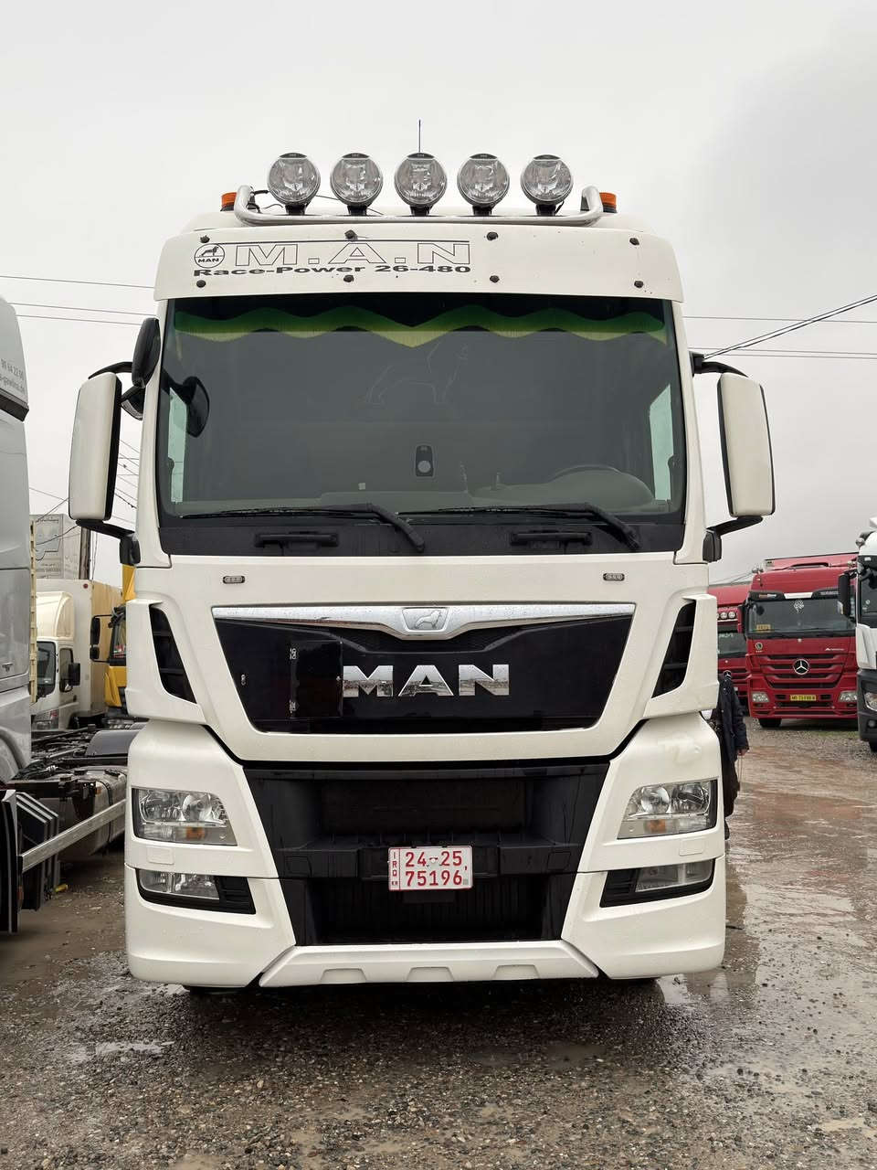 مان بيرڤان 
موديل 2016
حجم 26-480
كير اوتوماتيك ريتايدر
كاميرا حساس ثلاجه رادار 
سحال دبل تاير بيلادي
لايت زينون
امبريفاير انڤكتركاربا
مكان السيارة السليمانيه 
***********
