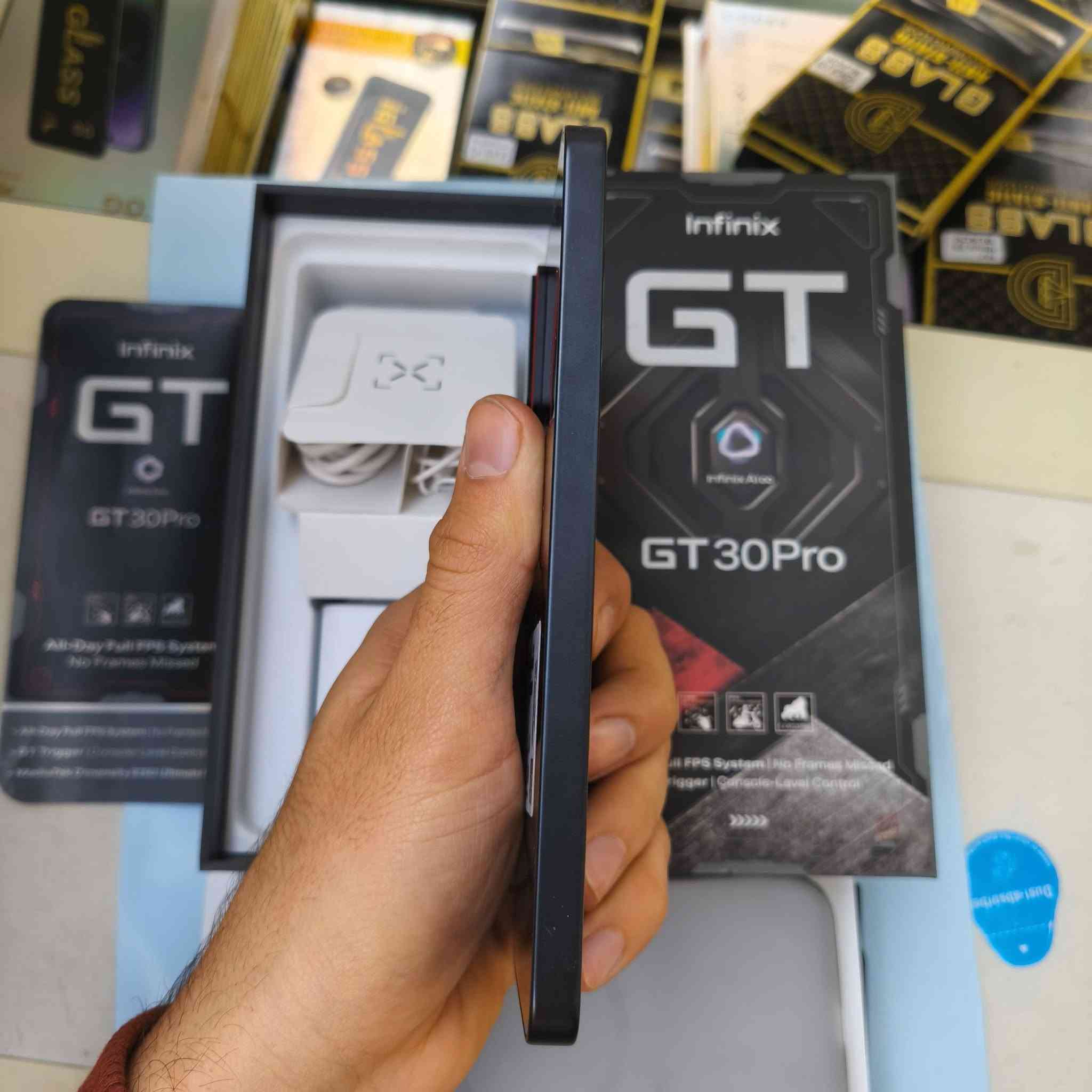 أنفنكس جي تي 30 برو 
استخدام جدآ قليل نضافه 💯 كامل ملحقات 
ذاكره 512 ألرام 12 
ملاحضه الجهاز نسخة ال512 مو 256
ألسعر 335 ألف 🔥

🚙 توصيل لجميع المحافظات 7 ألاف 
📩 للحجز: مراسلة الصفحة أو الرقم📞 ***********
📍 ألعنوان:
البصرة – قضاء المدينة
سوق بسطات الهواتف المستعملة
مقابل مجمع / مودرن مارت
