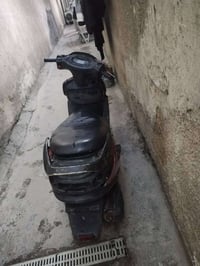 دراجة دولفين مكينة ناعمة تخم تاير كاملة بس هندر مكاني بغداد بل الحبيبة...