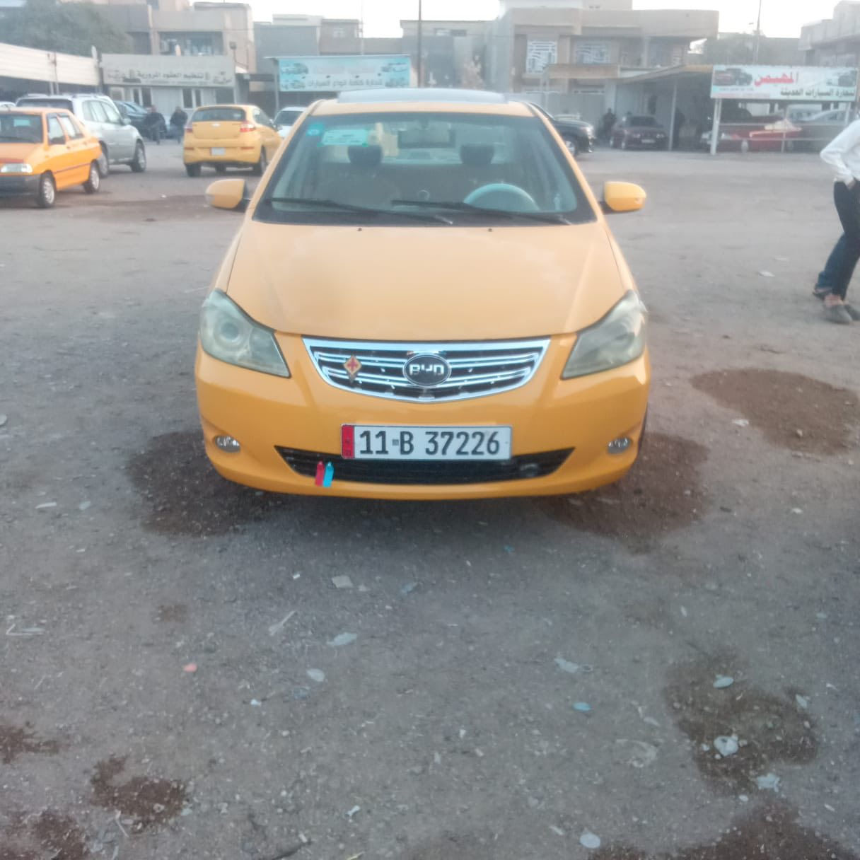 سلام عليكم بيوايدي موديل 11بيها هاي تلكيطات بعدني مصبغها محرك كير كولة 1600الحديث رقم نكليسي وبسمي لحد 27مصفرة هية وغرمات ربع ماكو عله صدر جديد قاعده فتبم جديد كشنات مدوشم بين النحل مكاني ديالى خانقين السعر 55وبي مجال وهذا رقمي ***********
