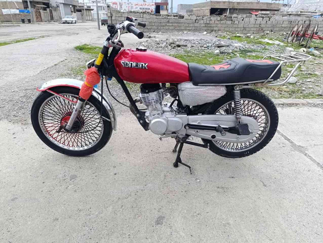 بە ناوی خوای گە ورە ماتو نامی پڕۆ بۆ فروشتن گێڕو مە کینە توندو تولی کارە بای بە شه رت  نرخ  380 مە حامە له شوین قە ڵاودزێ 
*********** بشدار, السليمانية
