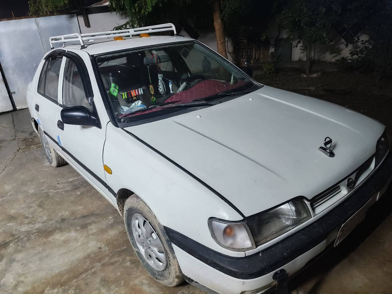 نيسان سني 1992
سياره جاهزه 
تحويل ثاني يوم ب39وبيها مجال حك الجيه 
العنوان سامراء 
***********
