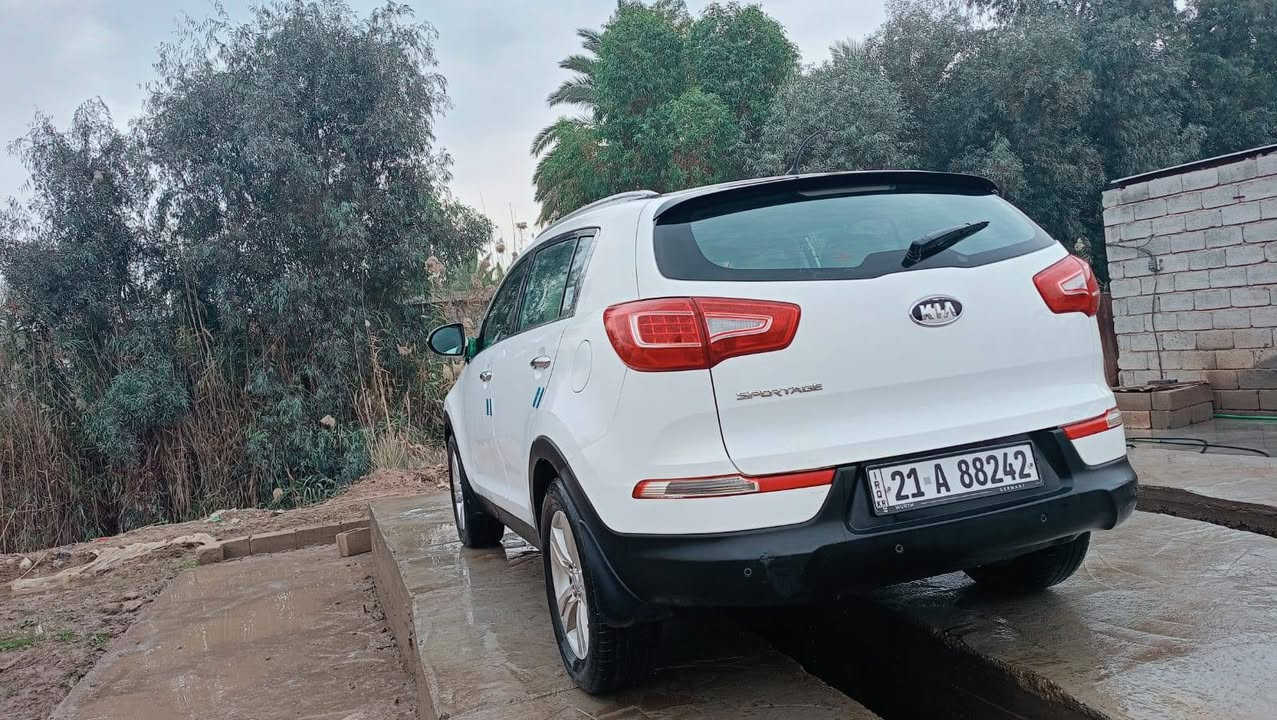 سلام عليكم سيارةكياسبورتج 2011البيع اتصال عل رقم ***********
