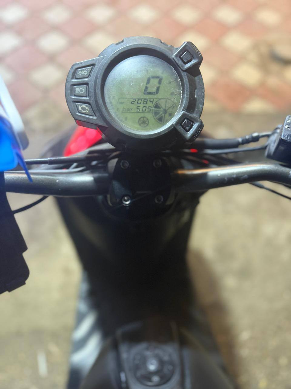 السلام عليكم دراجه سكنس جبلي موديل 2014 مزوده مال رمبه ما صارله شهر منزله من المعرض دراجه نضيفه مثل موضح بل صوره شلعه ومعدلل دراجه نزول ما مفتوحه افتر المصلحين سعر خاص  عنوان ديالي بعقوبة رقم *********** موجود واتساب وبعد بيها تفاصيل
