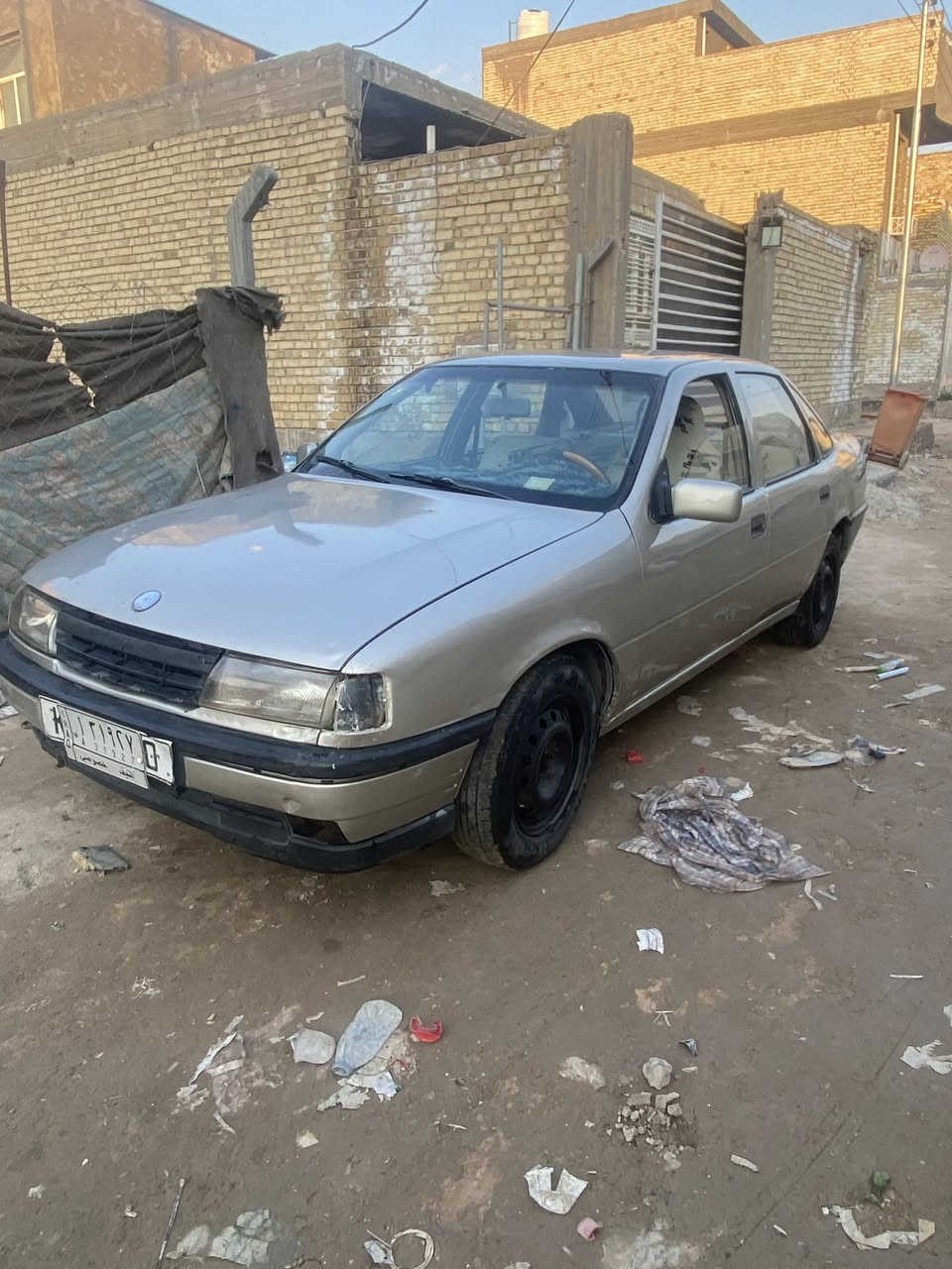 فكتره للبيع سياره جاهزه كير مكينه جدد دينمو جديده عينه وصينيه تخم تاير سياره جاهزه وحلوا رقم نجف الماني راعيها موجود بنجف حاضر للمداور السعر ٢٠وبيها مجال***********
