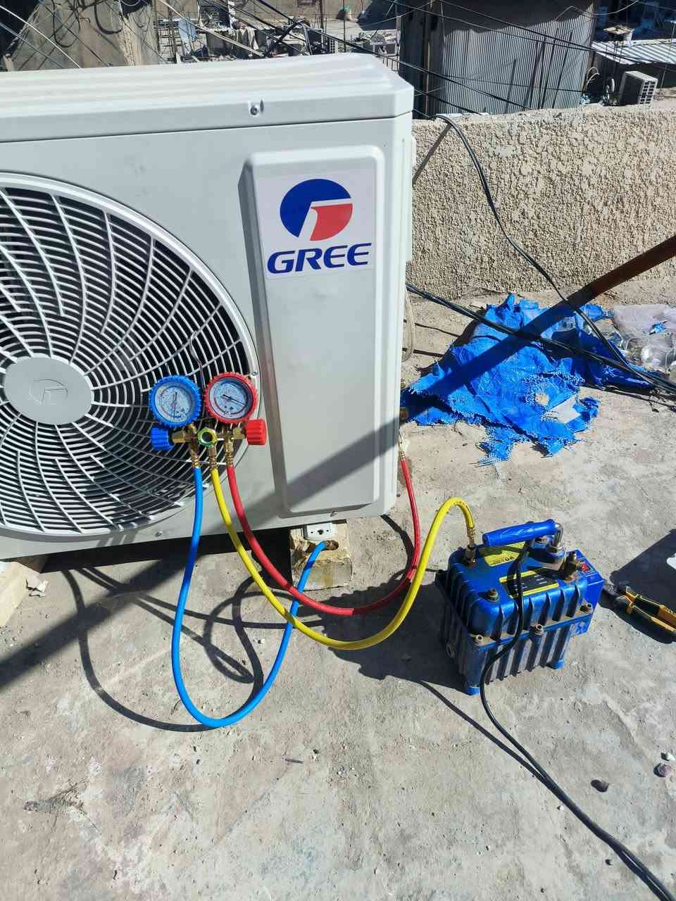 ​هل تبحث عن الدقة والأمان في التنفيذ؟ نحن نوفر لك حلولاً احترافية وشاملة في مجالات التأسيس والصيانة:
⚡ 1. عالم الكهرباء (تأسيس وصيانة):
​تأسيس كهرباء المنازل والبنايات والمحال التجارية وفق المخططات الهندسية.
​فحص وصيانة الأعطال الكهربائية المعقدة وترتيب "البوردات" بنظام حديث.
​📸 2. منظومات الكاميرات (تأسيس وصيانة):
​تنصيب وتأسيس أحدث أنواع كاميرات المراقبة (IP & Analog).
​ربط المنظومة على الموبايل للمراقبة عن بُعد من أي مكان في العالم.
​❄️ 3. السبالت وأجهزة التبريد (تأسيس وصيانة):
​تأسيس دفن (أنابيب النحاس) وتجهيز المنازل قبل اللبخ.
​نصب، تنظيف، شحن غاز، وصيانة عامة لجميع أنواع السبالت.
​لماذا تختارنا؟
✅ خبرة طويلة وعمل متقن يضمن لك الراحة.
✅ استخدام أفضل المواد والمعدات في التنفيذ.
✅ التزام تام بالمواعيد ودقة في التفاصيل.
​📍 خدماتنا متوفرة في كربلاء فقط.. لا تتردد بالاتصال.
📞 للحجز والاستفسار:
***********
