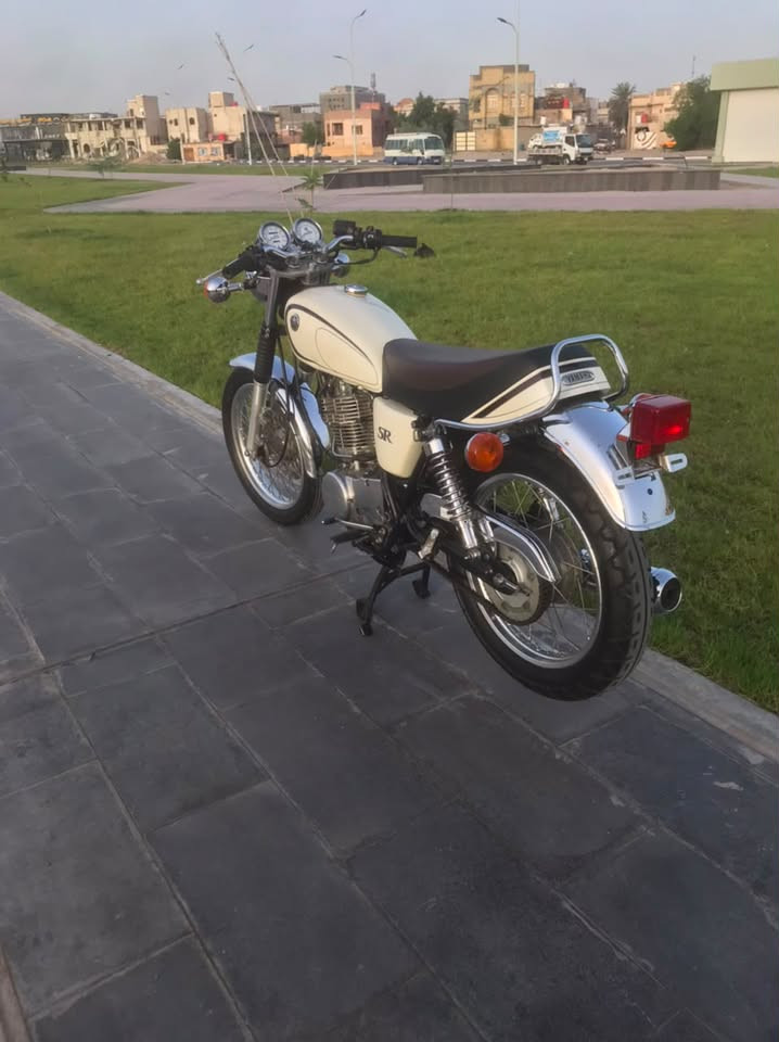 دراجة yamaha sr400
مديل 2013 نوزل حديث وارد يابان استيراد خاص
بحالة الوكالة بلادية بالكامل دخول حاوية بدون اوراق مكينة 400cc هندر بدون سلف كلاسيك***********

