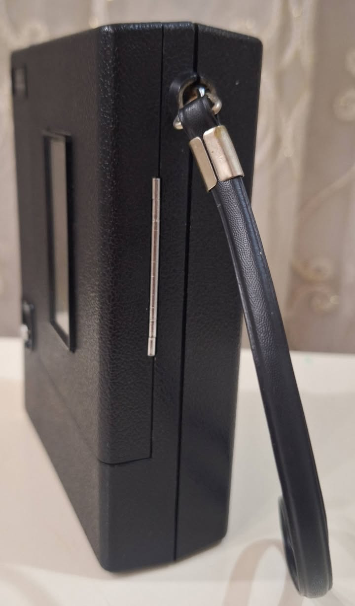 مسجل ریلستیک یاباني اصلي نضیف جدا كامل شغال جهاز وزن ثقیل   یعمل علی ٤باتري قلم    توصیل   للحجز مراسلة الصفحة او مراسلة واتساب على الرقم ***********
