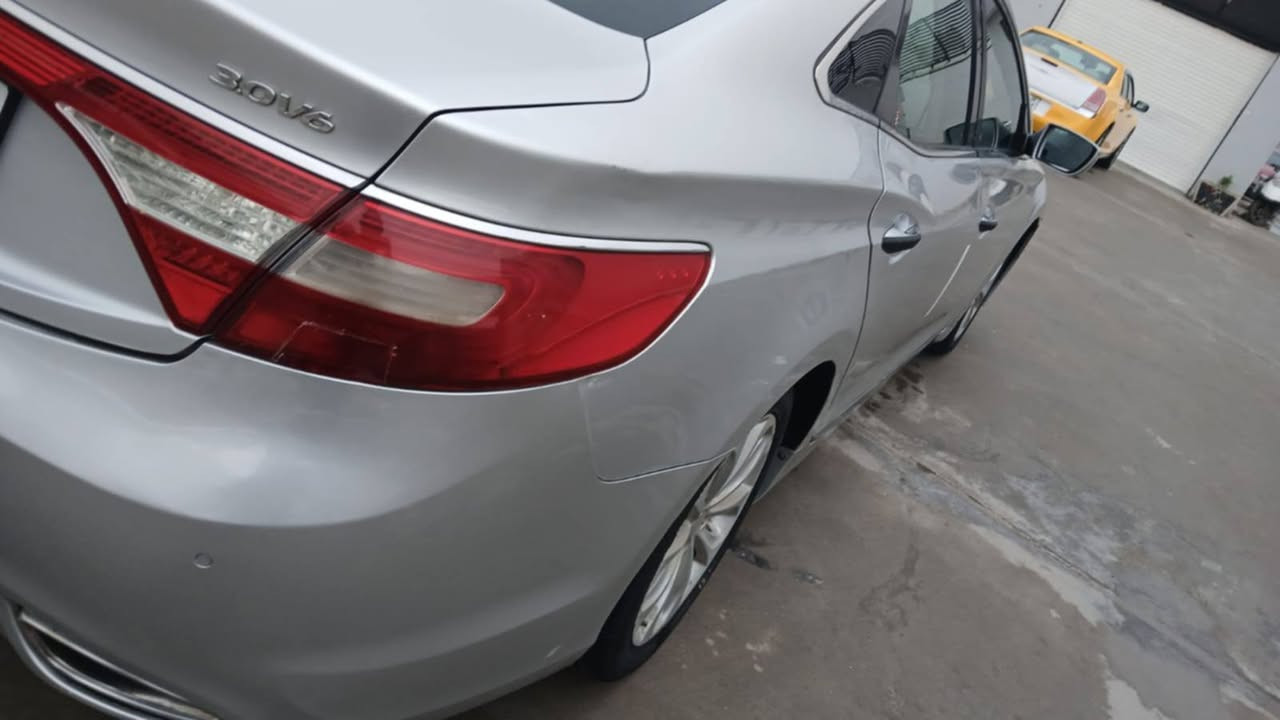 السلام عليكم  مراوس ب  اوباما 
هونداي ازيرا خليجي موديل 2012 

محرك 6 سندر 3000 لا تنقيص ولا تبخير 

 منضومه تبريد جديده ثلج🥶   عبوه جديده صدر امامي وخلفي جديد 

لايت🔦 زنون عالي ناصي لد امامي اخلفي تحكم ستيرن جهتين برده خلفيه كهرباي بردات اباب 

 مري شفط حساسات خلفي السونار بل منشور سياره جاهزه وحلوه 

رقم اربيل دولي تحويل او وكاله 

مكاني واسط الدجيلي 
هاتف 📞 ***********
