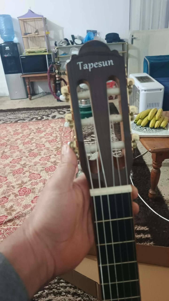 كيتار للبيع السعر 200 العنوان الدوره ***********
