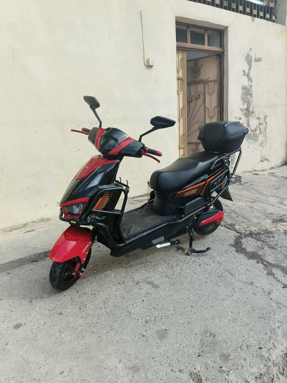 ماطور سكنس مدرع شركه ABR كلو شرط نضيف فول اخو الجديد 
لايت عالي ناصي رماش قوي بلاجكتورات ليزرية بالصفايح
6 باتري شرط 72 فولت وملف 1500 اقتصادي بالشحن
4 سرعه 99 
سعرو 700 الشراي يتصل او يراسل عل خاص 
***********
