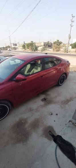 النترا للبيع موديل 17 مكينه كير حداديه وتخم تاير جدد رقم اربيل سياره بي 4 قطع ماعايزه الف كبل للشارع منضومه زنون توني شاده *********** 
السعر 112
