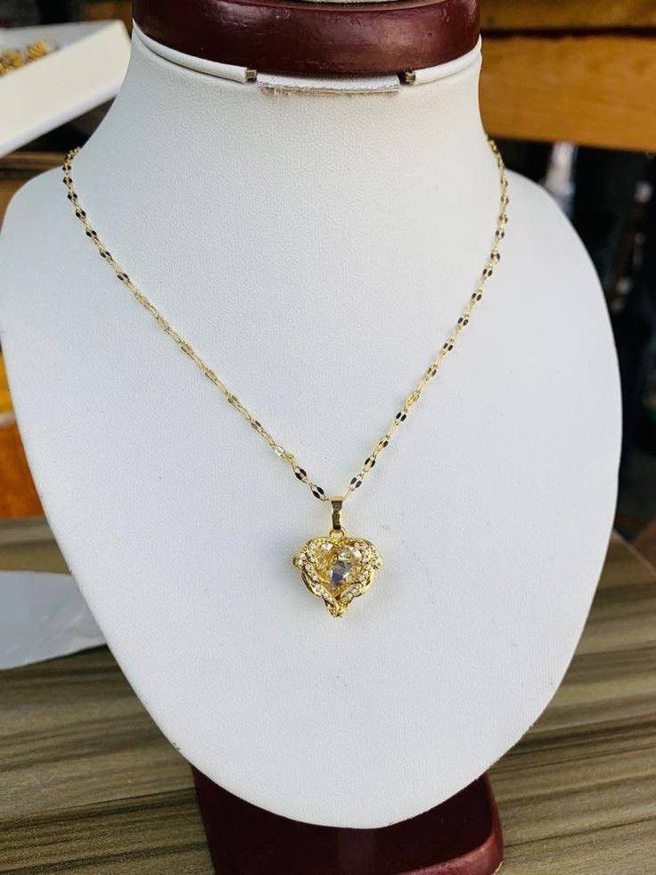 جديد وحصري ❤️‍🔥❤️‍🔥 
الجمال لجمال 🥰
لصاحبات الذوق الرفيع 
وفرنا لكم اكسسوار احلا ما يكون 💯
قلادة قلب ذهبي  ❤️
قلاده نازكه تحسيهة ذهب💯

✅ سل ستيل تركي اصلي درجة اولى 💯
✅ نازكة وحديثة
 ✅ طلاء ثابت


**إذا كنت صاحب هذا الإعلان وتريد حذفه لأي سبب، رجاءا أرسل رسالة إلى الدعم الفني**