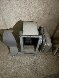 بلور للبيع ٢ حصان وبحاله جيده جداً ويحتاجله فقط تنظيف بسعر ٤٥٠ الف وبي...